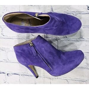 Marys X Clarks WOMENS SIZE 9 Dress Boots Plum Purple Suede High Heel Platform